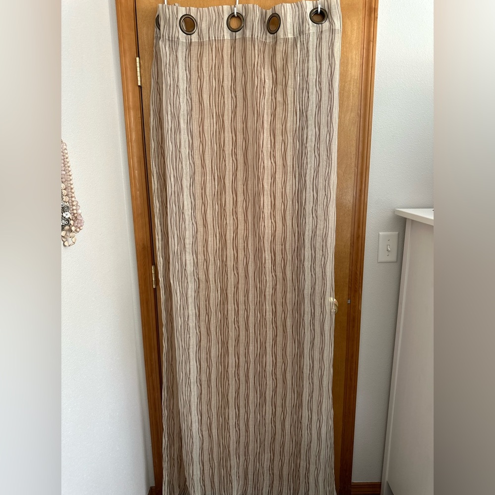 Curtain Collection - Picture 8 of 10